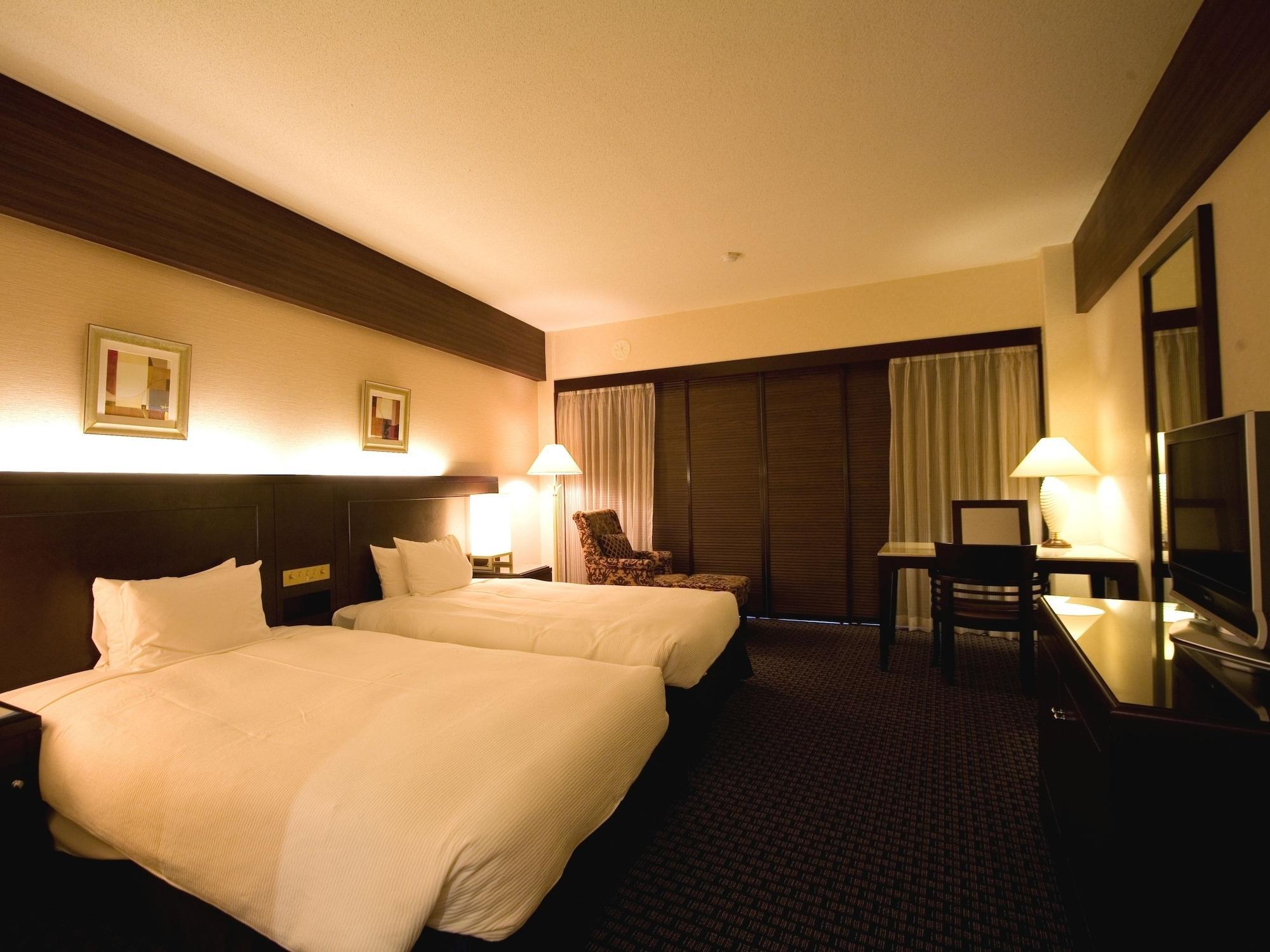 אונה Okinawa Kariyushi Beach Resort Ocean Spa מראה חיצוני תמונה