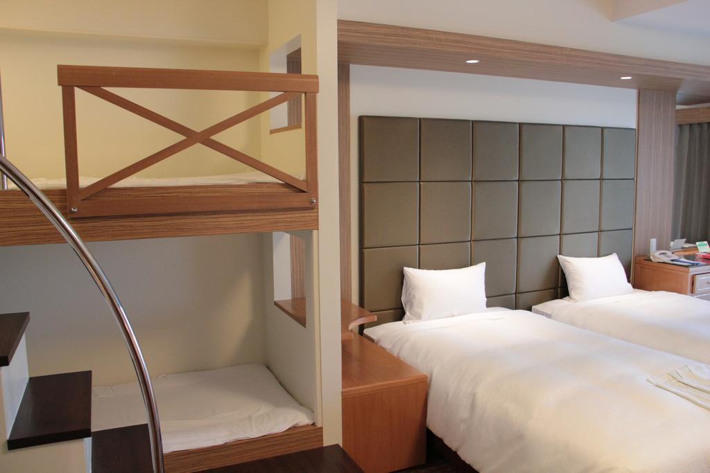 אונה Okinawa Kariyushi Beach Resort Ocean Spa מראה חיצוני תמונה