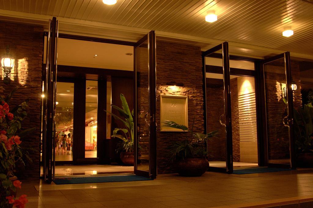 אונה Okinawa Kariyushi Beach Resort Ocean Spa מראה חיצוני תמונה