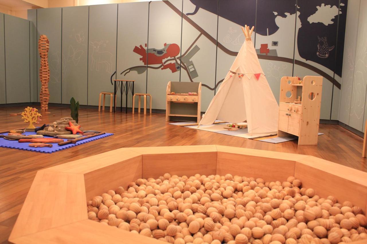 אונה Okinawa Kariyushi Beach Resort Ocean Spa מראה חיצוני תמונה